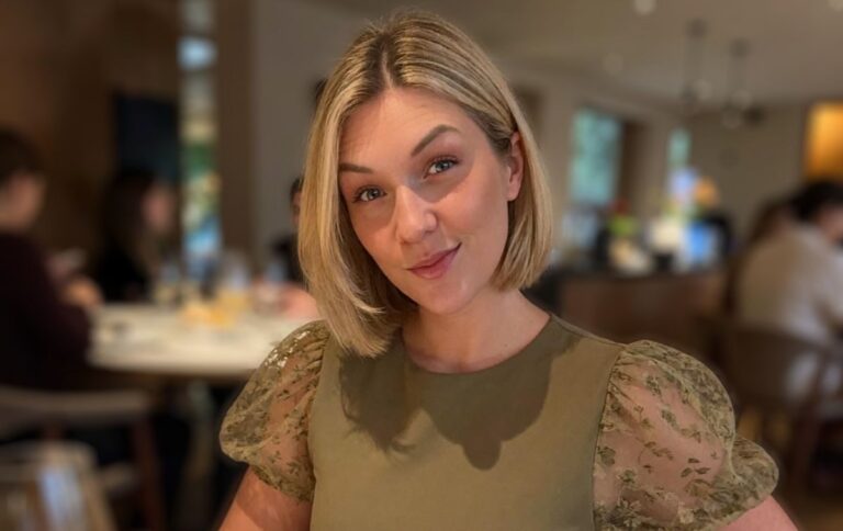 High class sensuele massage door Louise – Warmte en passie in één blik